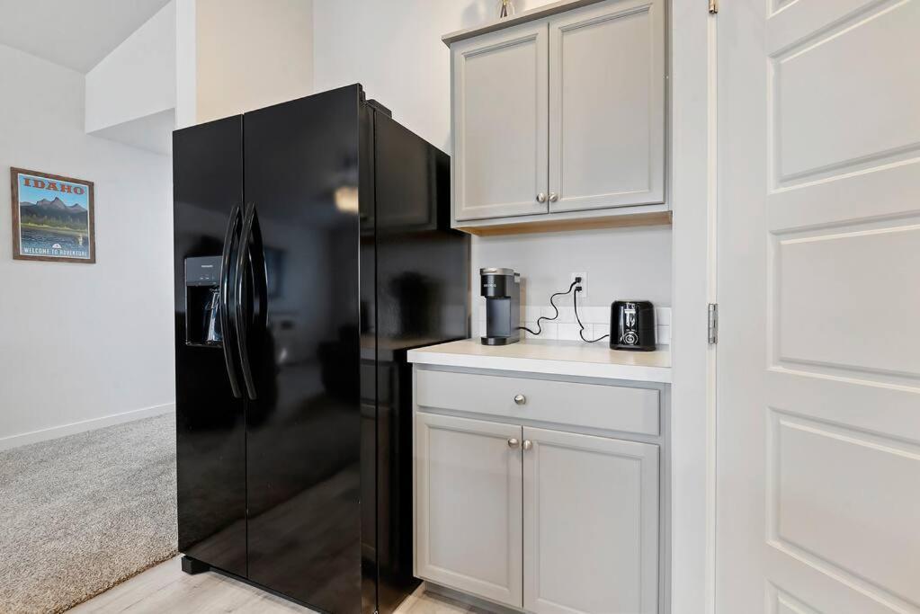 Beautiful Brand New Kuna Home! Ngoại thất bức ảnh