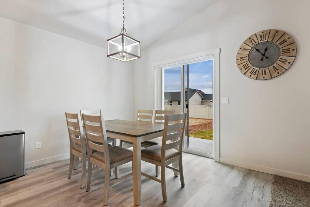 Beautiful Brand New Kuna Home! Ngoại thất bức ảnh